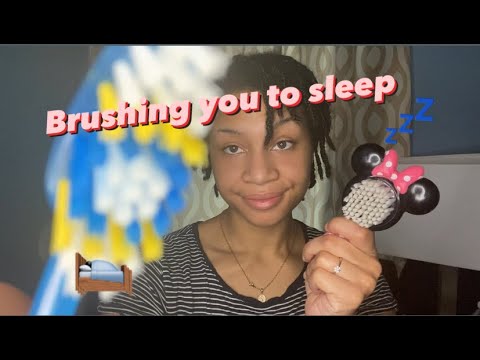 ASMR - Brushing The Camera (Dionne F)