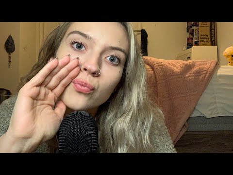 ASMR/ SOFT KISSES MOUTH SOUND & NO TALKING