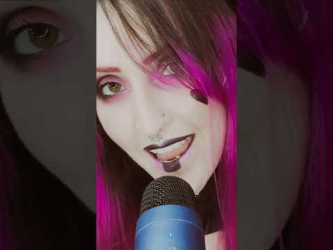 This makeup came out so cool pt1💕 #asmr #asmrvideos #gothgirl #asmrtingles