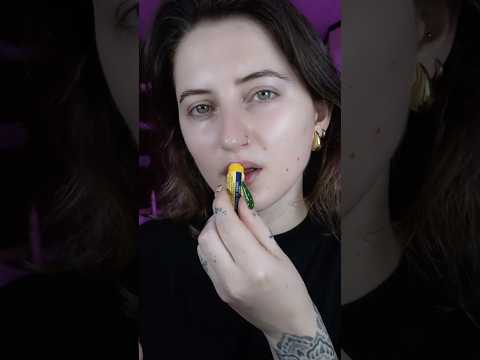 Eeeek let me sort out your crusty lips!! 😬
