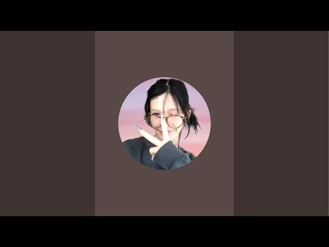 Akasi ASMR kanalı canlı yayında