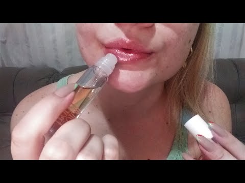 ASMR: APLICANDO GLOSS COM MUITOS SONS DE BOCA