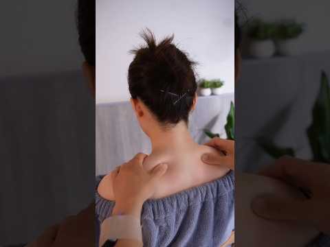 Strong massage to heal upper back pain #shorts #asmr