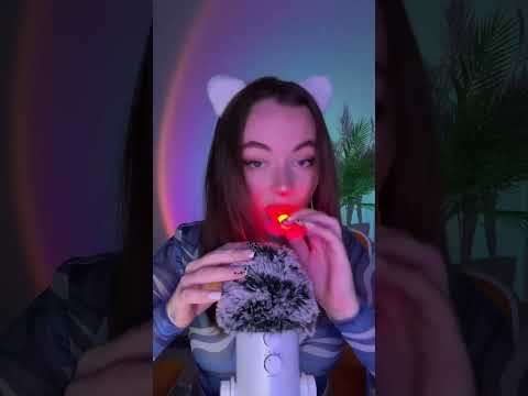 Rate this trigger 🐛😋 #asmr #bugsasmr #lightbugs