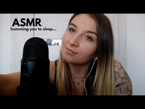 ASMR| HUMMING YOU TO SLEEP WITH HAND MOVEMENTS (no talking)