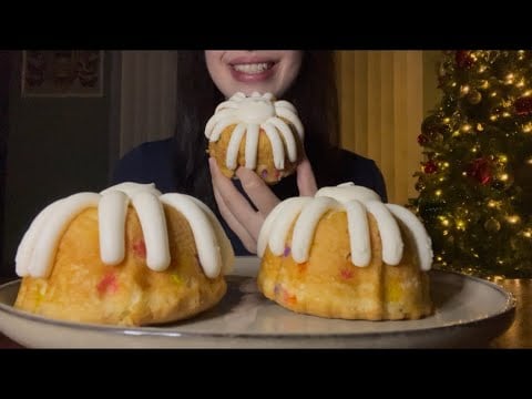 ASMR FUNFETTI BUNDT CAKES WITH FROSTING