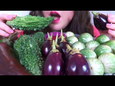 HEALTHY EATING ASMR Raw Veggie Platter [Eggplant, Bitter Melon, Pepper] SATISFYING Crunchy Sounds