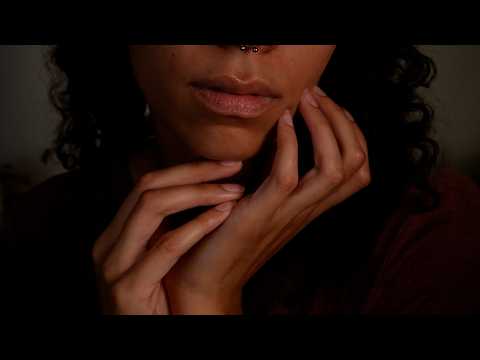 ASMR | *CLOSE UP* Hand Movements w/ Layered Crunchy ASMR (rainstorm-like sounds) 🌧️ 😴