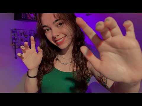 ASMR |  Fazendo uma massagem em você