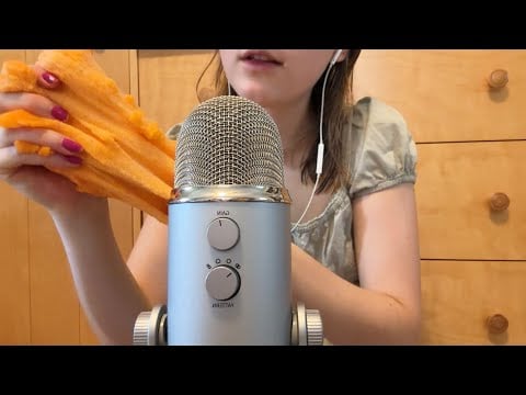 ASMR Playing With Slime 🧸
