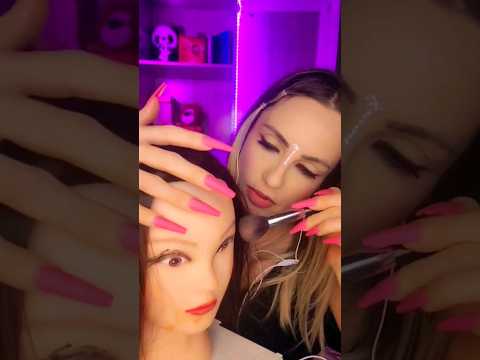 ASMR-TE MAQUIANDO DA FORMA QUE ESCOLHEU ☺️#shorts