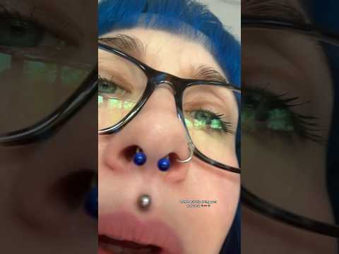 ASMR quickly doing your mascara 👁️👄👁️ full on✅⏰ #asmr #shorts