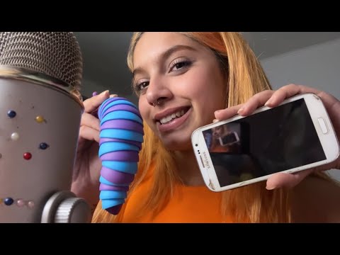 ASMR SUSURRANDO CANCIONES DE TAYLOR SWIFT Y TRIGGERS| SOFIWI