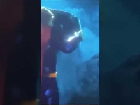 Николас Кейдж в роли Супермена в фильме Флэш