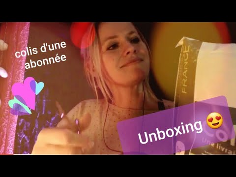 ( FRENCH ASMR ) UNboxing colis d'une abonnée rempli de julie choses