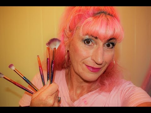 ASMR: Teenage daughter gets you ready for a date || Gum chewing