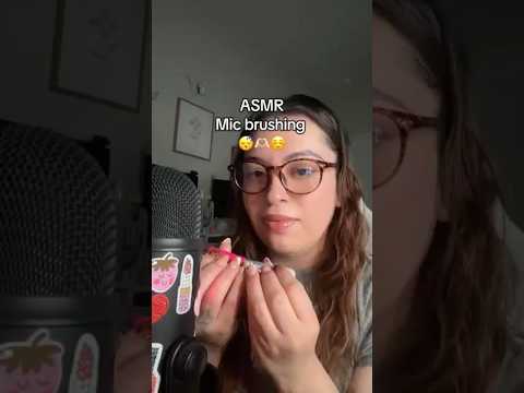 ASMR mic brushing 😴🤎