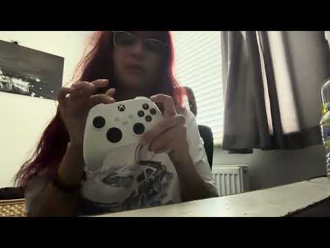 ASMR on the xbox 👾 (random triggers)
