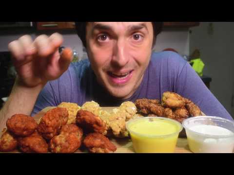 ASMR WINGSTOP CHICKEN WINGS Korean + Spicy + Garlic ( Crunchy Eating Sounds ) | Nomnomsammieboy