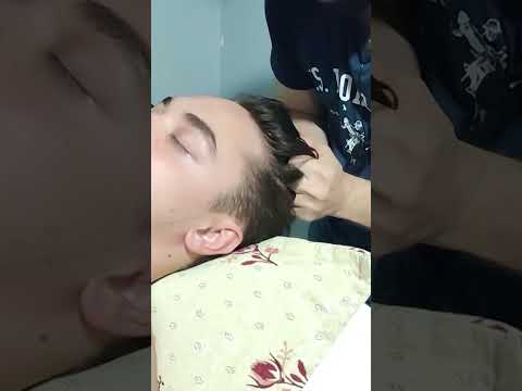 MASSAGE THERAPY THAT RELIEVES STRESS ON THE FACE AND HEAD #satisfying #relaxing #shorts #massage