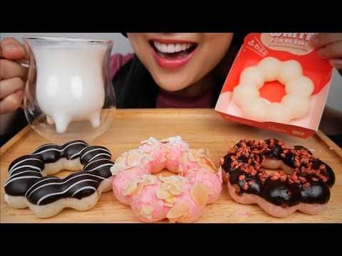 MOCHI DONUT (ASMR LOTS OF CHEWING EATING SOUNDS) NO TALKING | SAS-ASMR