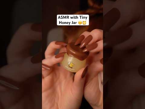 Tapping 🍯 Mouth sounds ASMR Honey jar lipgloss 🥱