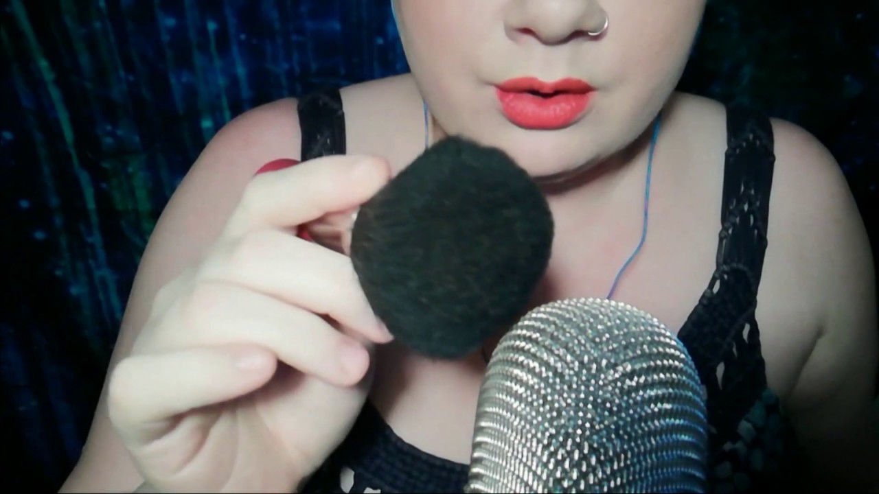 ASMR 🎧 Blowing/Breathing/Brushing The Mic (No Talking)