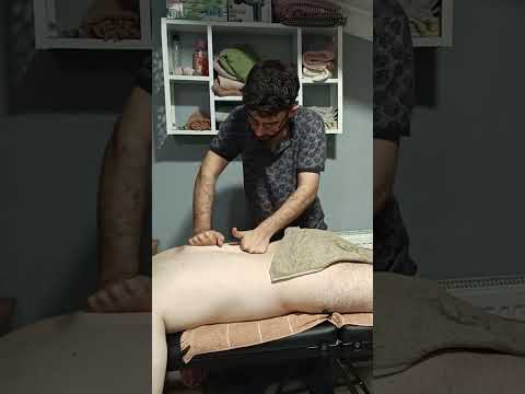 Techniques to relax all the muscles in the back #satisfying #relaxing #asmr #shorts #massage