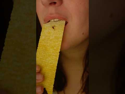 CRUNCHY CHIP ASMR 😍 No Talking! #asmr #mouthsounds #tingles #closeupeating #eatingsounds