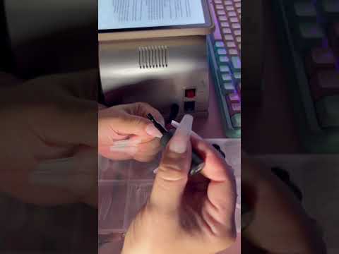 ASMR : nouveaux ongles
