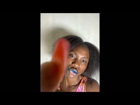 ASMR CHEW GUM CRACKING AND HAIR SCRATCHING