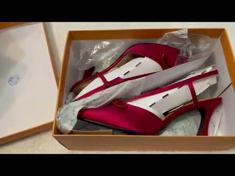 asmr shoe haul + tapping and scratching on the boxes and crinkle sounds!