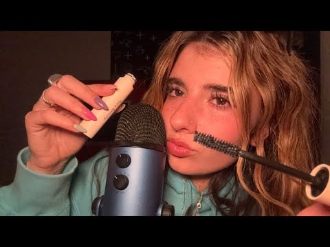 [ASMR] 2 Minute Doing Your Makeup FAST 💄 (layered sounds)
