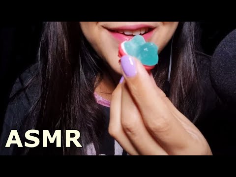 ASMR COMIENDO DULCES (Chocolate ,caramelos y galleta Gallinita)| Charlita nocturna | ASMR en Español