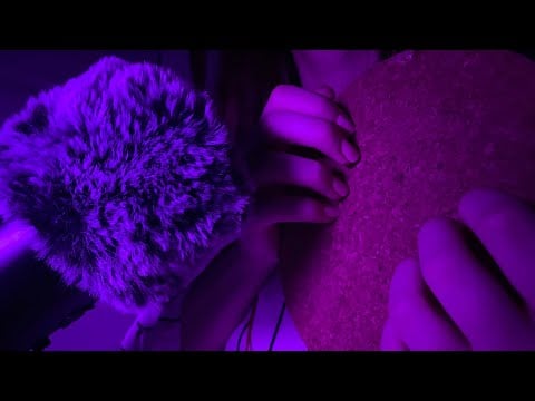 [ASMR - Whisper] Random Fun Facts 💡📝 + Cork Tapping
