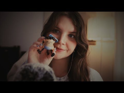 asmr | toy plucking & gentle whisper ramble (relaxing & satisfying tingles)