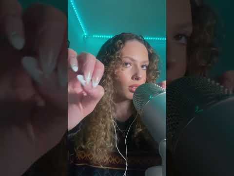 Tingly 👄✨ #asmr #asmrmouthsounds #shorts