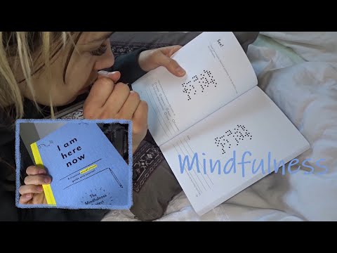 ♥ ASMR ♥  Writing in my Mindfullness journal • Unintelligable reading