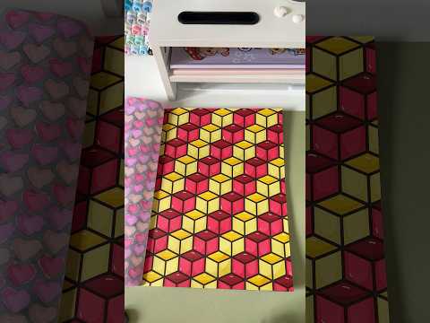 Odsly Satisfying coloring Thursday ❤️💛 #oddlysatisfyingvideos #satisfyingpatterns #coloringtherapy