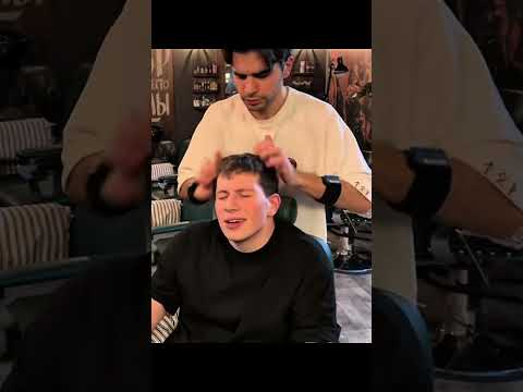#asmr #thebarbersarms #headmassage #triggersforsleep #tingletrigger #barbershop #relax #sleepasmr