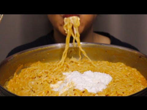 CREAMY KIMCHI NOODLES WITH CREAMY BURRATA ASMR MUKBANG #asmr #mukbang #noodles #burrata #creamy