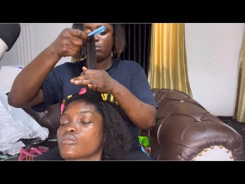 Asmr✨hairplay putting flexi rods in my sisters long and thick hair.with gum sounds