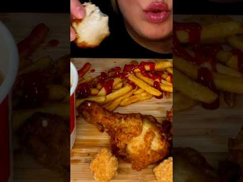 KFC Extra Crunchy #shorts #asmr #asmreating #kfc