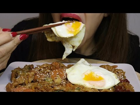 ASMR TIKTOK NOODLES PEANUTBUTTER / VEGGIES / EGGS / no talking / CREMA ASMR #asmr #mukbang #noodles