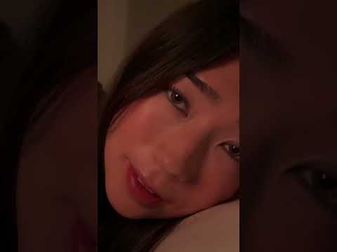 can you feel the feather? 🪶 #asmr #relax #triggersforsleep #sleepaid #tingles #relaxing