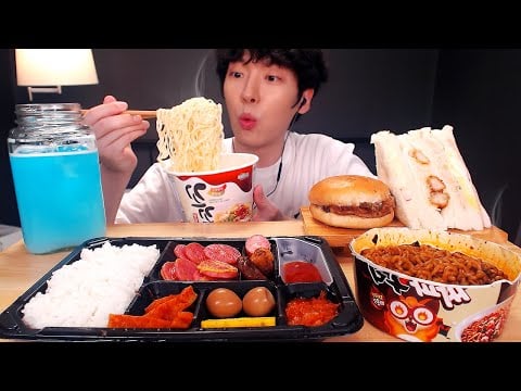 MUKBANG 편의점 음식 조합 먹방! 도시락 & 짜파구리 & 샌드위치 & 꼬꼬면 & 햄버거    Black Bean Noodles & lunch box EATING SOUND!