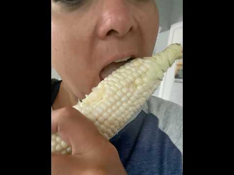 I love this sound #asmrfood #asmreatingsounds #mukbang