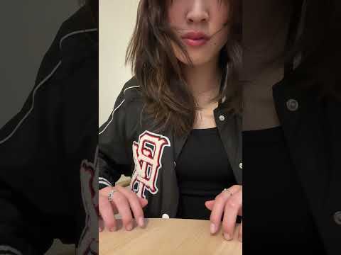 asmr table tapping ! 😋 feel like i don’t do too much tapping these days, should i do it more? #asmr
