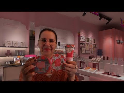 Asmr Français, Rôleplay vendeuse  produits cosmétiques.