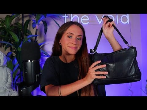ASMR / What's In My Purse (whispered show n tell)